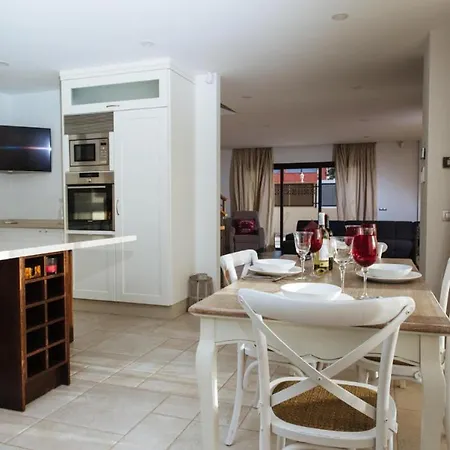 Villa With Heated Pool Three Bedroom La Mareta